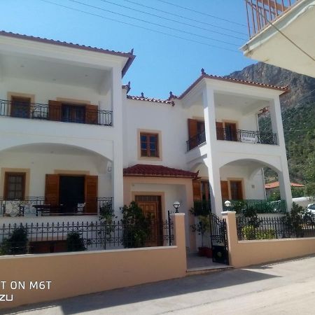 Delicatessen House Apartman Leonídio Kültér fotó