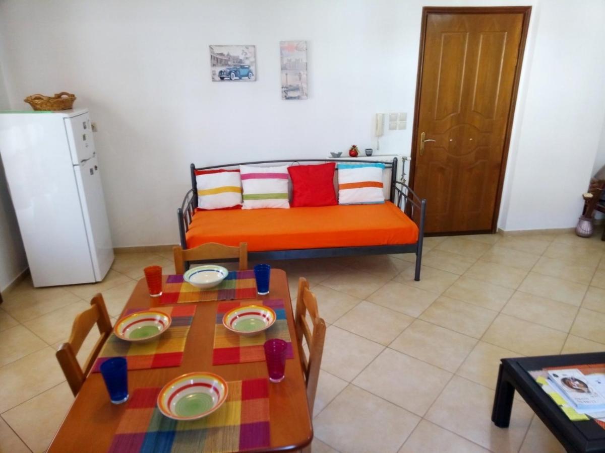 Delicatessen House Apartman Leonídio Kültér fotó