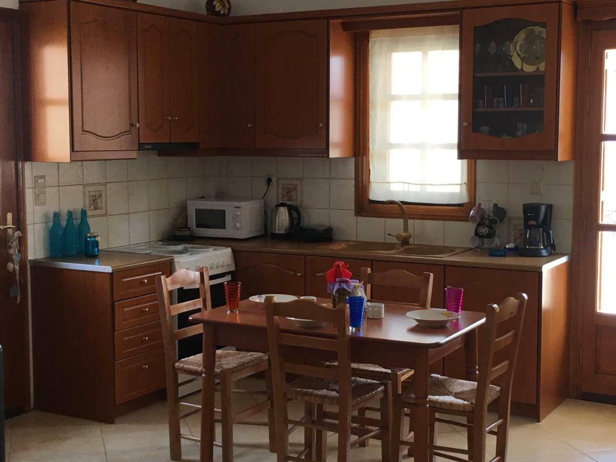 Delicatessen House Apartman Leonídio Kültér fotó